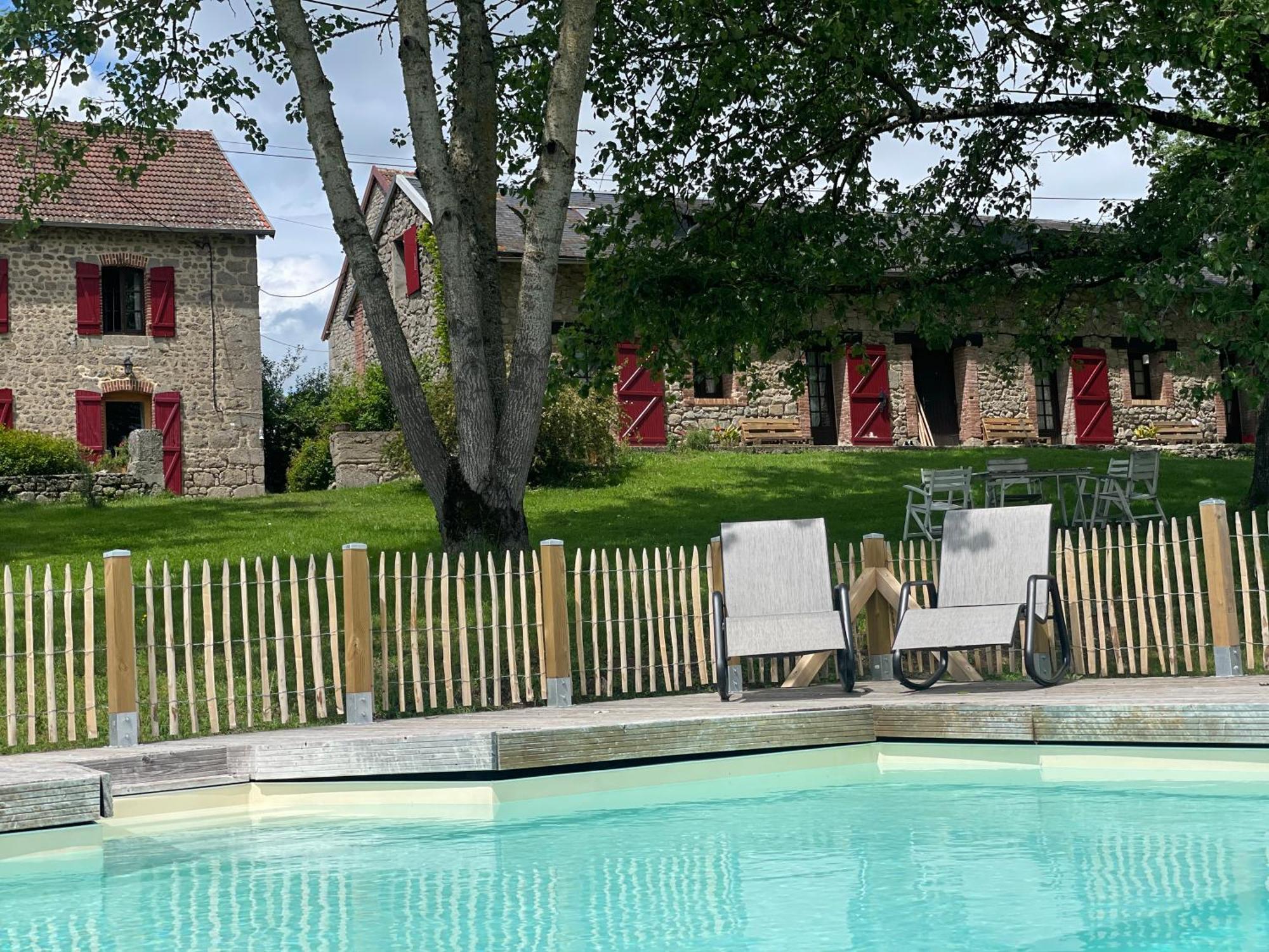 Maison D'Hotes Ourdeaux Et Gite Chez Rouchon Alleyrat  Exterior photo